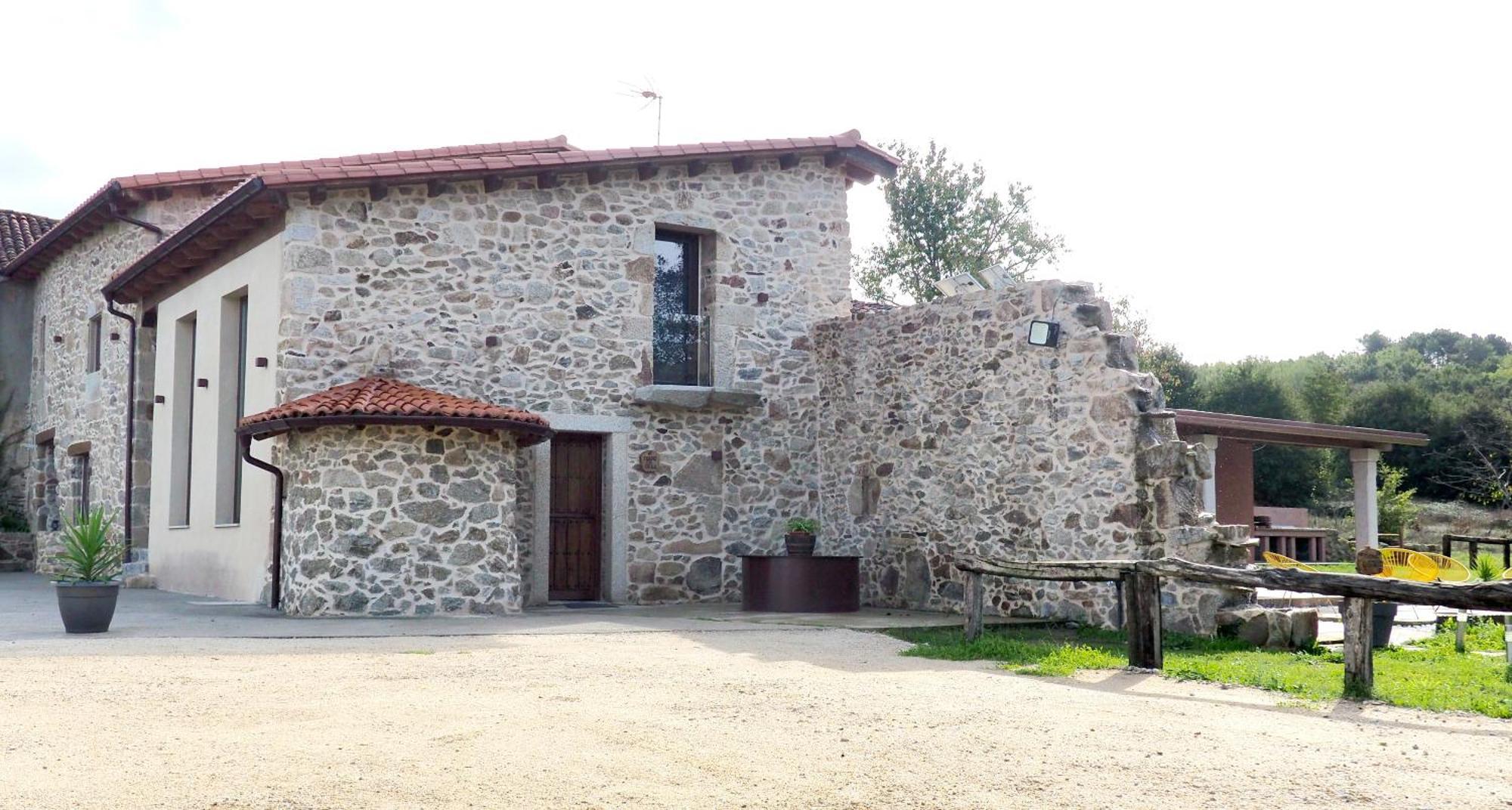 Apartamentos Muralla Sacra Sober Exterior photo